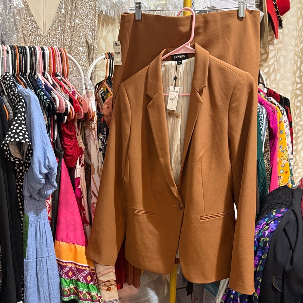 BRANDNEW Express Camel Brown Blazer (size12) set with skirt (Size 10)